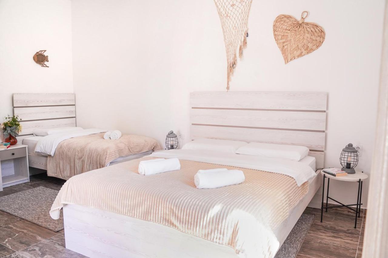 Вилла Waikiki Beach House Тиват Экстерьер фото
