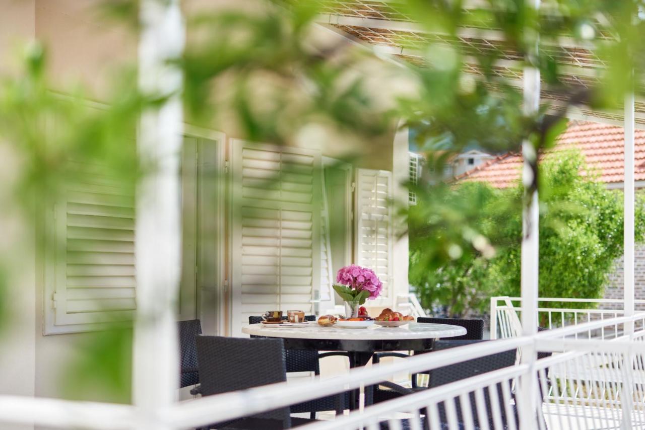 Вилла Waikiki Beach House Тиват Экстерьер фото