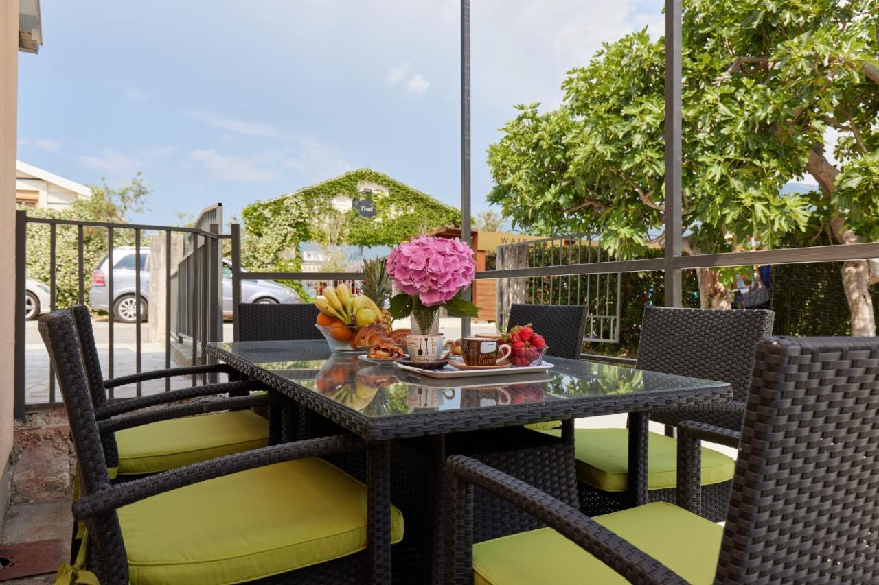 Вилла Waikiki Beach House Тиват Экстерьер фото