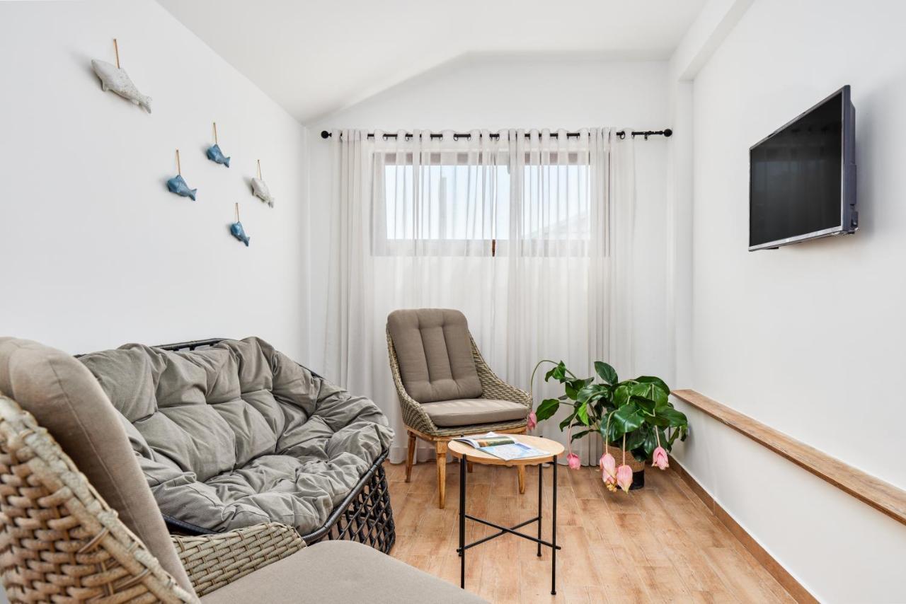 Вилла Waikiki Beach House Тиват Экстерьер фото