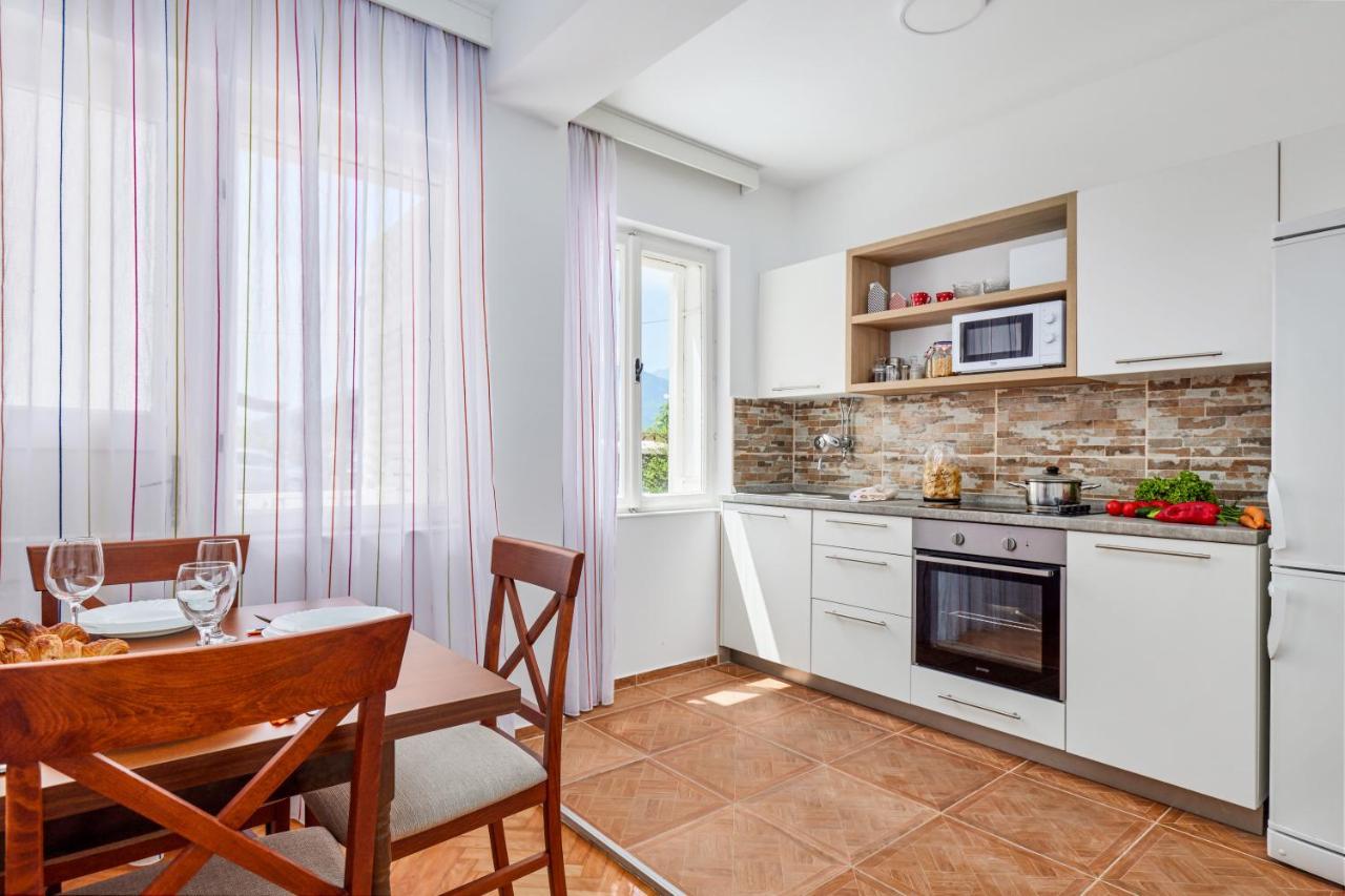 Вилла Waikiki Beach House Тиват Экстерьер фото